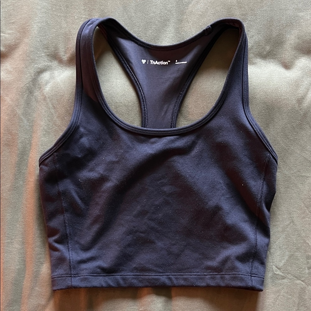 {ARITZIA} TNAction cropped racerback top S